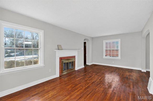 6713 Kenwood Drive, Normandy, MO 63121