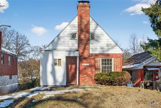 6713 Kenwood Drive, Normandy, MO 63121