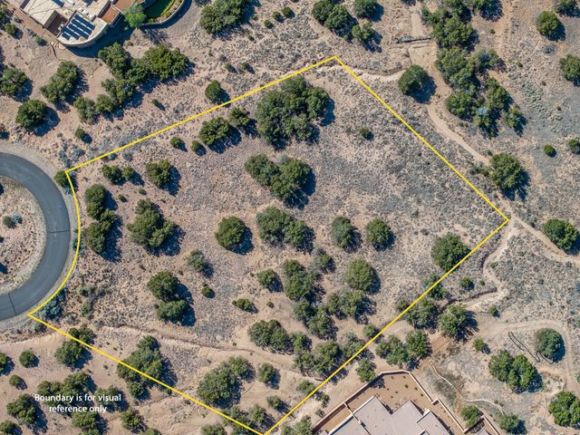 15 Rain Dance Court, Santa Fe, NM 87506