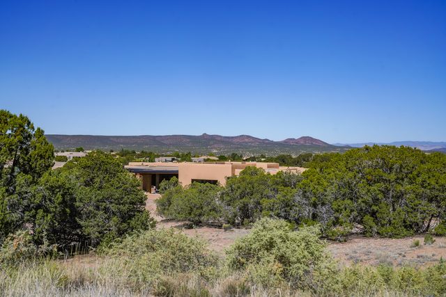 15 Rain Dance Court, Santa Fe, NM 87506
