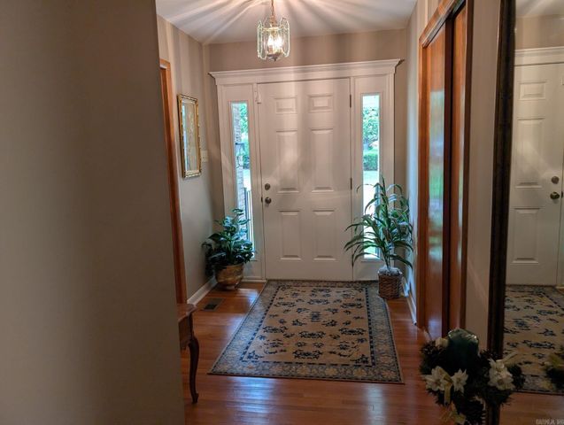 7023 W Markham, Little Rock, AR 72205