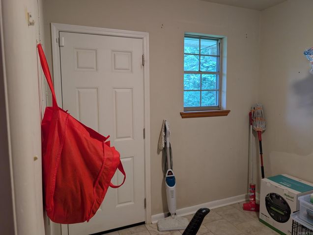 7023 W Markham, Little Rock, AR 72205