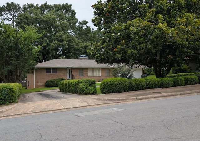 7023 W Markham, Little Rock, AR 72205