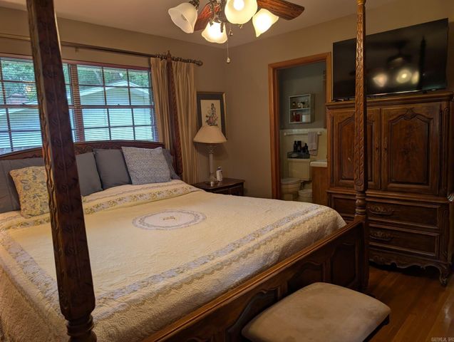 7023 W Markham, Little Rock, AR 72205