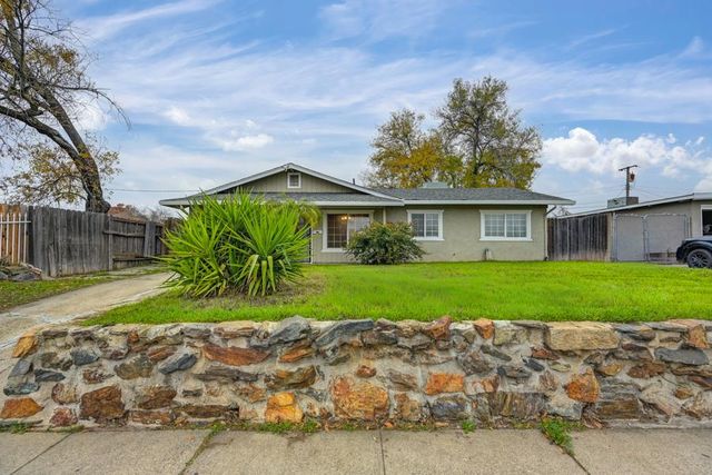 3805 A St, North Highlands, CA 95660