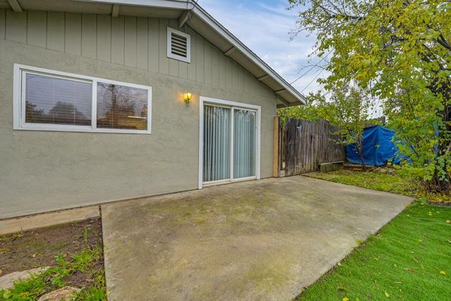 3805 A St, North Highlands, CA 95660