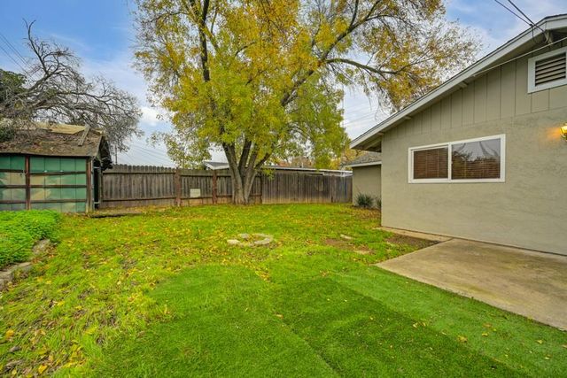 3805 A St, North Highlands, CA 95660