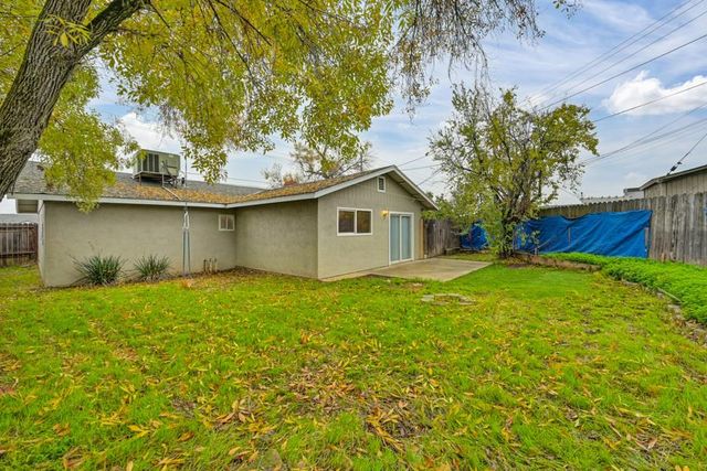 3805 A St, North Highlands, CA 95660