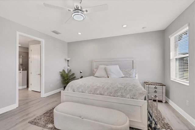 6233 CHAMPIONS ROW STREET, Bradenton, FL 34210