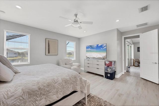 6233 CHAMPIONS ROW STREET, Bradenton, FL 34210