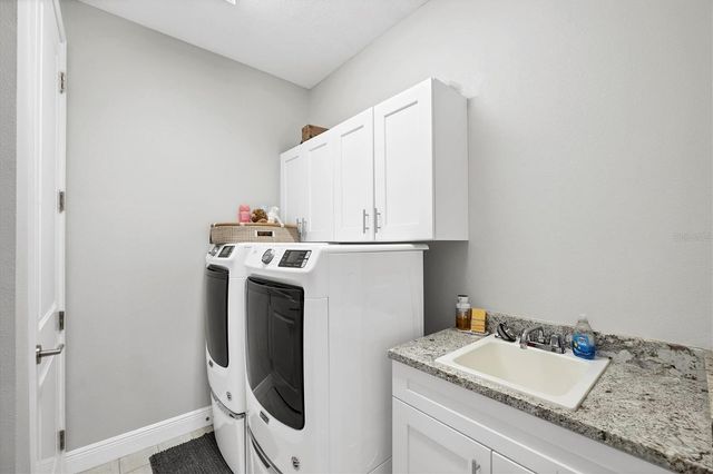 6233 CHAMPIONS ROW STREET, Bradenton, FL 34210