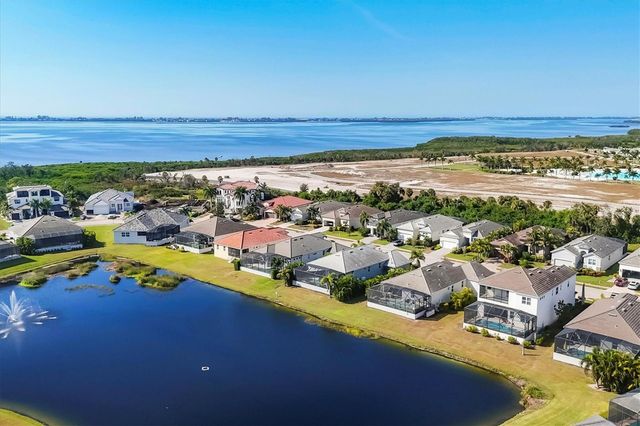 6233 CHAMPIONS ROW STREET, Bradenton, FL 34210