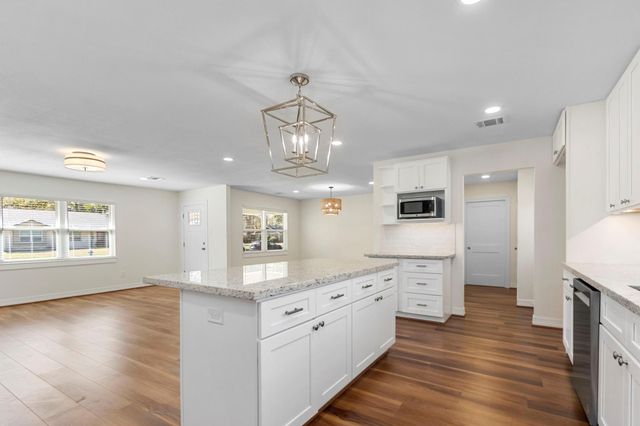 10218 Moorberry Lane, Houston, TX 77043