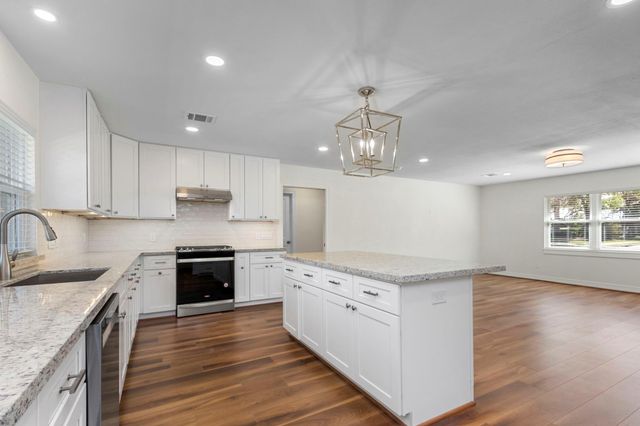 10218 Moorberry Lane, Houston, TX 77043