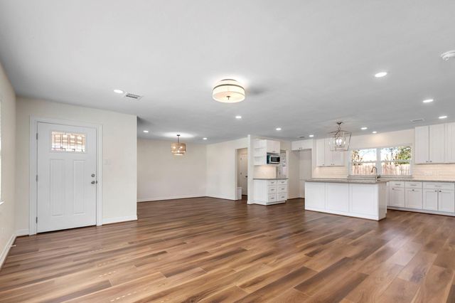 10218 Moorberry Lane, Houston, TX 77043