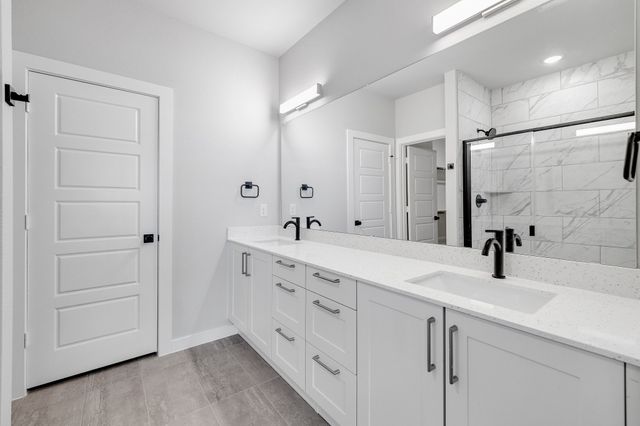 4011 Clovis Street, Midlothian, TX 76065