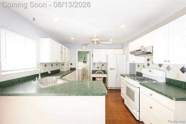 5786 Ortman Drive, Sterling Heights, MI 48314
