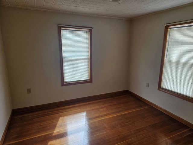 117 Bellevue Ave, Dracut, MA 01826