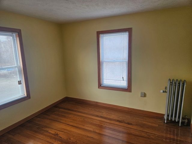 117 Bellevue Ave, Dracut, MA 01826