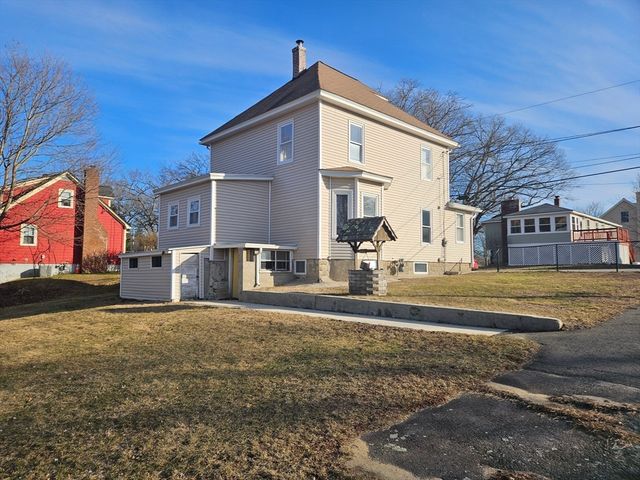117 Bellevue Ave, Dracut, MA 01826