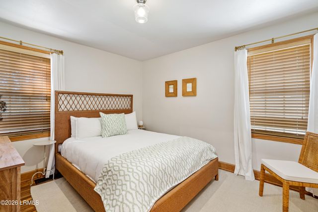 2514 Acorn Hill Avenue, Beaufort, SC 29902