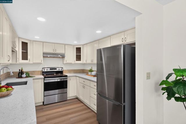 1707 Dalessi Dr, Pinole, CA 94564