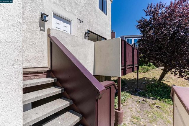 1707 Dalessi Dr, Pinole, CA 94564