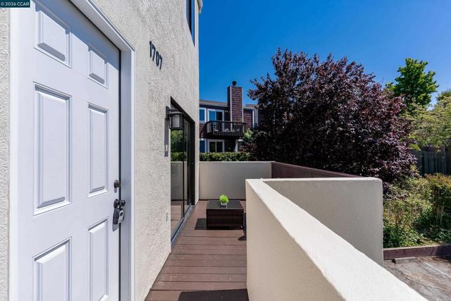 1707 Dalessi Dr, Pinole, CA 94564