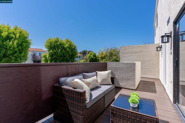 1707 Dalessi Dr, Pinole, CA 94564