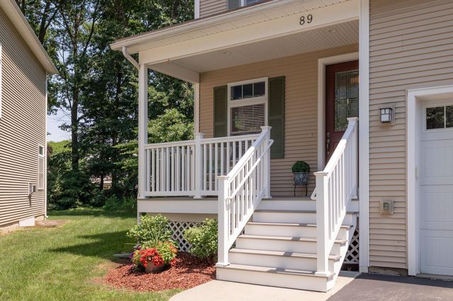 89 Blackberry Lane, South Burlington, VT 05403