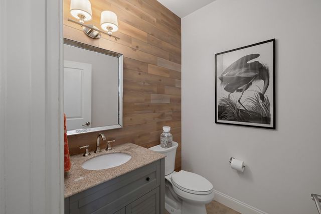 89 Blackberry Lane, South Burlington, VT 05403