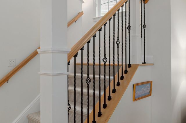 89 Blackberry Lane, South Burlington, VT 05403