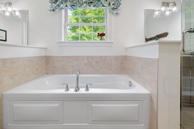 89 Blackberry Lane, South Burlington, VT 05403