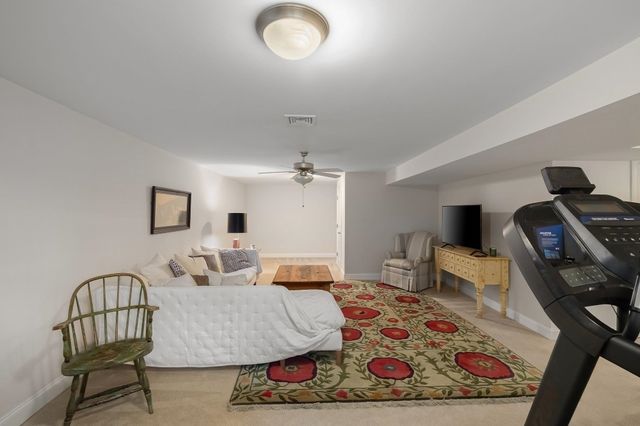 89 Blackberry Lane, South Burlington, VT 05403