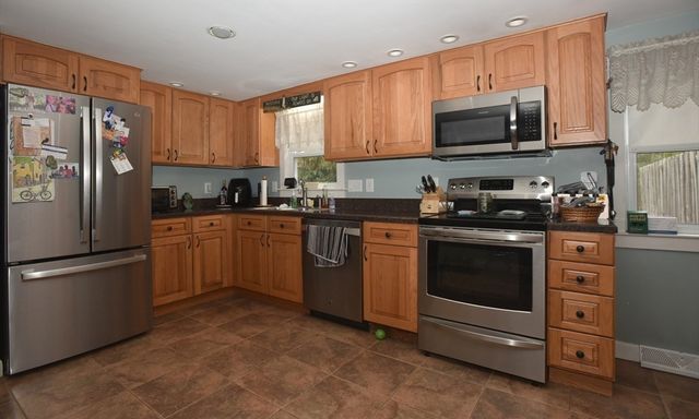 755 Center St, Pembroke, MA 02359