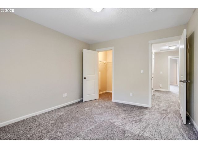 2219 Se TROLLEY LINE Ln, Milwaukie, OR 97267
