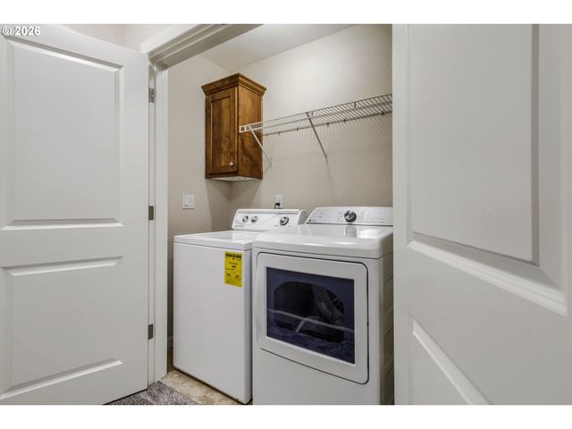 2219 Se TROLLEY LINE Ln, Milwaukie, OR 97267