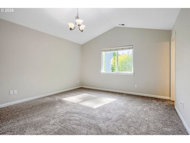 2219 Se TROLLEY LINE Ln, Milwaukie, OR 97267