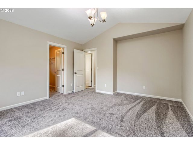 2219 Se TROLLEY LINE Ln, Milwaukie, OR 97267