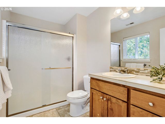 2219 Se TROLLEY LINE Ln, Milwaukie, OR 97267