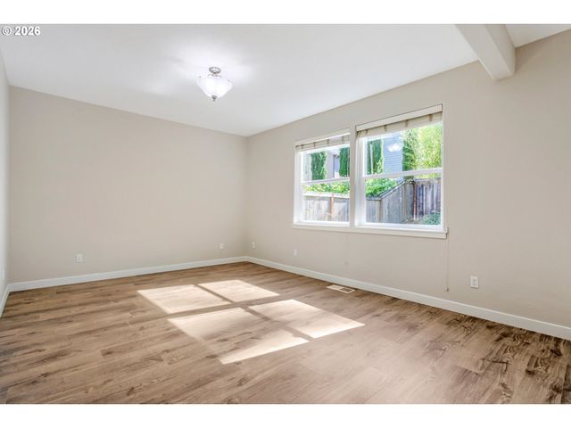 2219 Se TROLLEY LINE Ln, Milwaukie, OR 97267