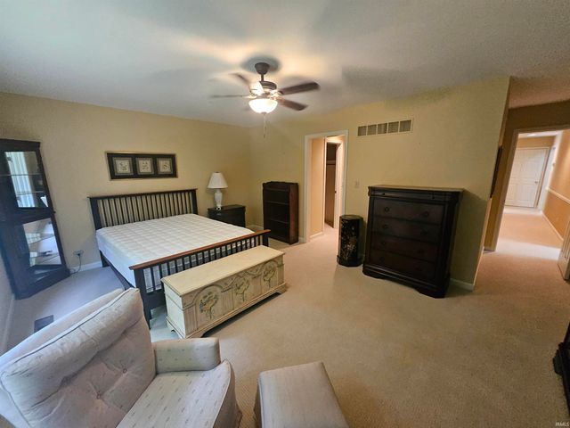 1322 Timberlake Road, Evansville, IN 47710