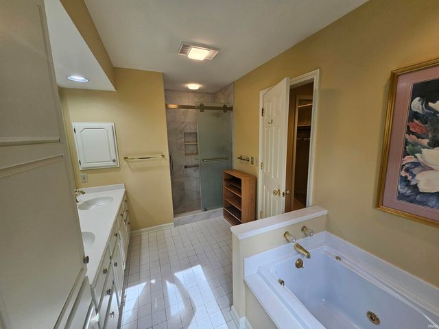 1322 Timberlake Road, Evansville, IN 47710