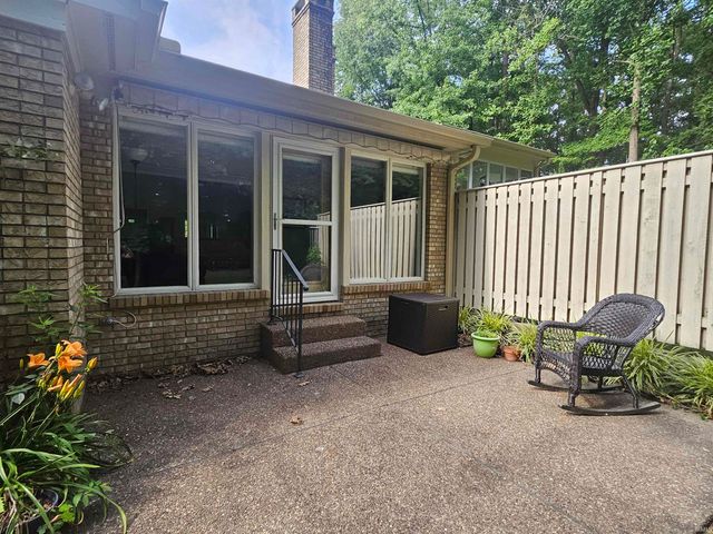 1322 Timberlake Road, Evansville, IN 47710