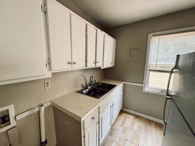 2929 E Idlewild, Wichita, KS 67216