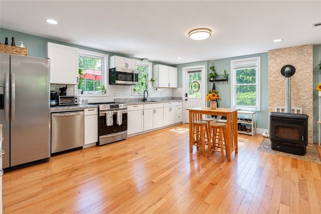 1901 Old Louisquisset Pike, Lincoln, RI 02865