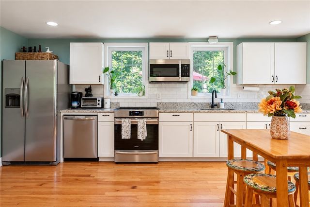 1901 Old Louisquisset Pike, Lincoln, RI 02865