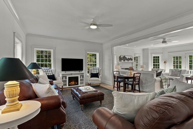 303 Chestnut St, North Andover, MA 01845