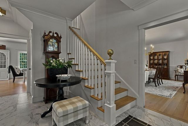303 Chestnut St, North Andover, MA 01845