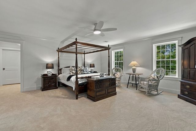 303 Chestnut St, North Andover, MA 01845